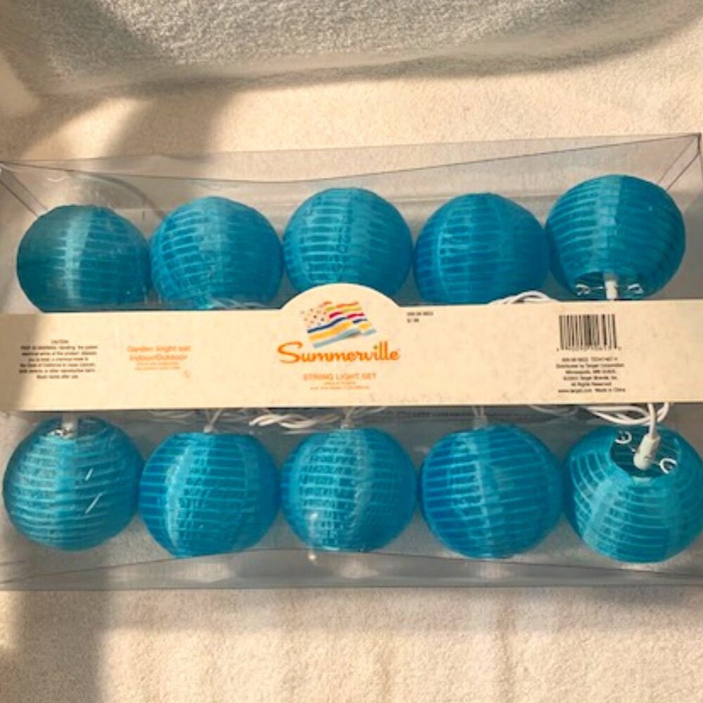 Blue lantern string indoor/outdoor light set  NWOT